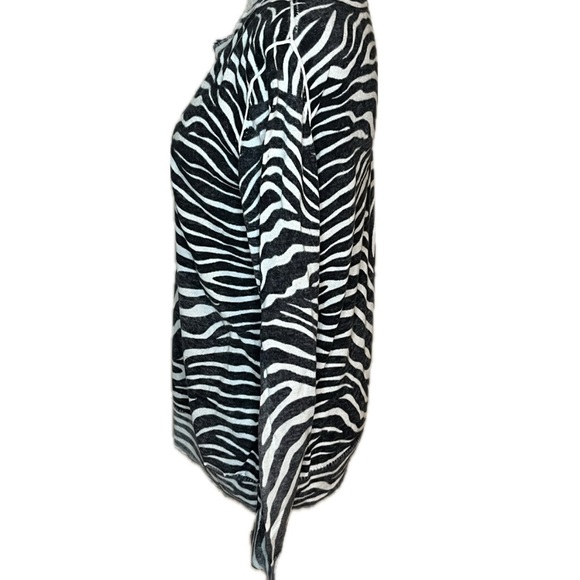 Michael Kors Black & White Zebra Print Lightweight Knit Sweater | Size Small - Picture 4 of 9